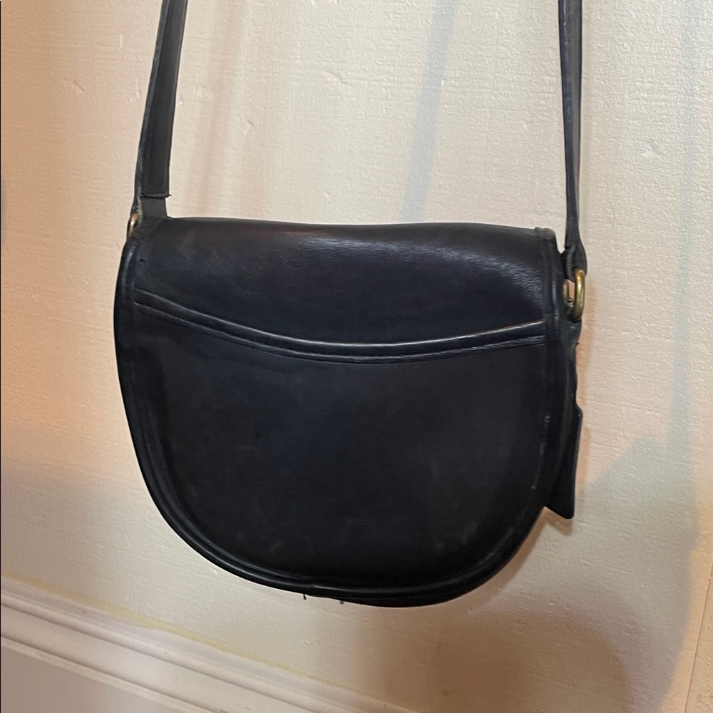 Vintage Coach Black Leather Crossbody Bag - Picture 5 of 17